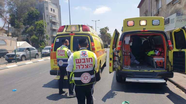 בני ברק: בן 45 נפצע קשה בתאונת עבודה