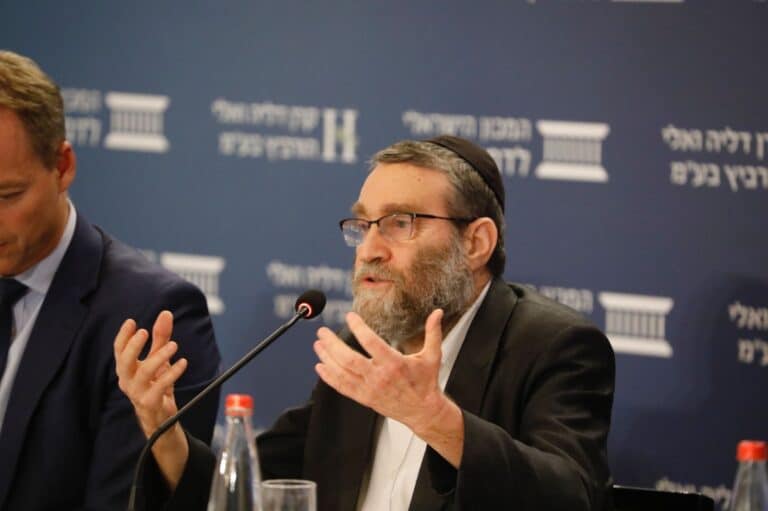 גפני מבהיר: לא יהיה ממלכתי חרדי, לא ניתן לזה
