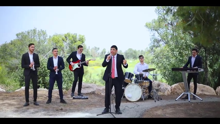 דודי משי בסינגל-קליפ אופטימי וסוחף: "בואו נשיר"