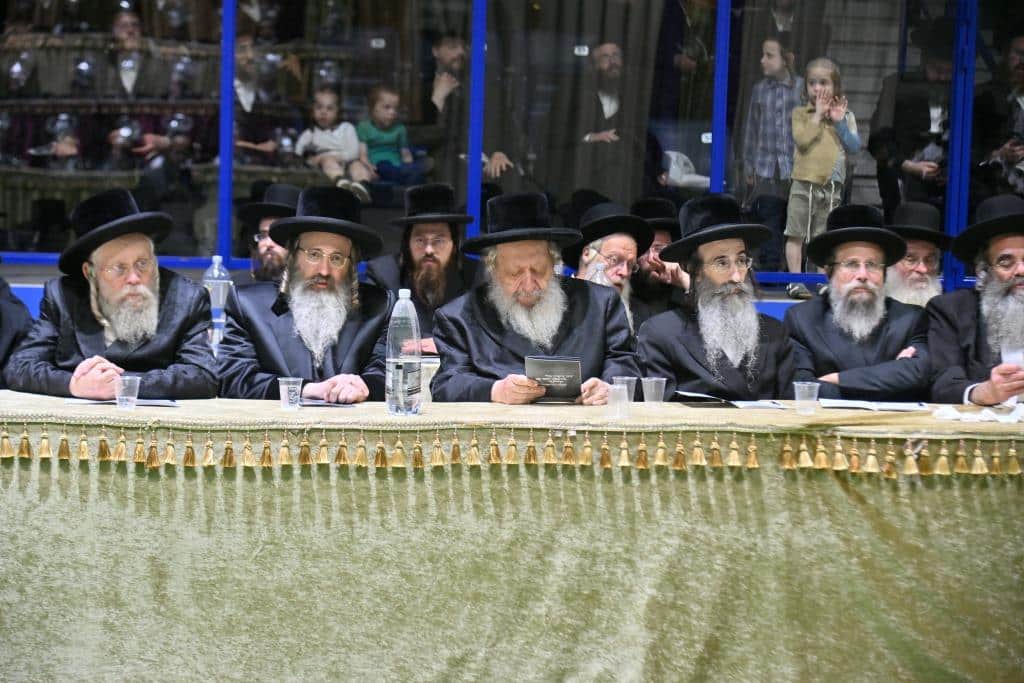 ילדי כיתה ג' בת"ת 'זיו התורה' חגגו את סיום חמשה חומשי תורה