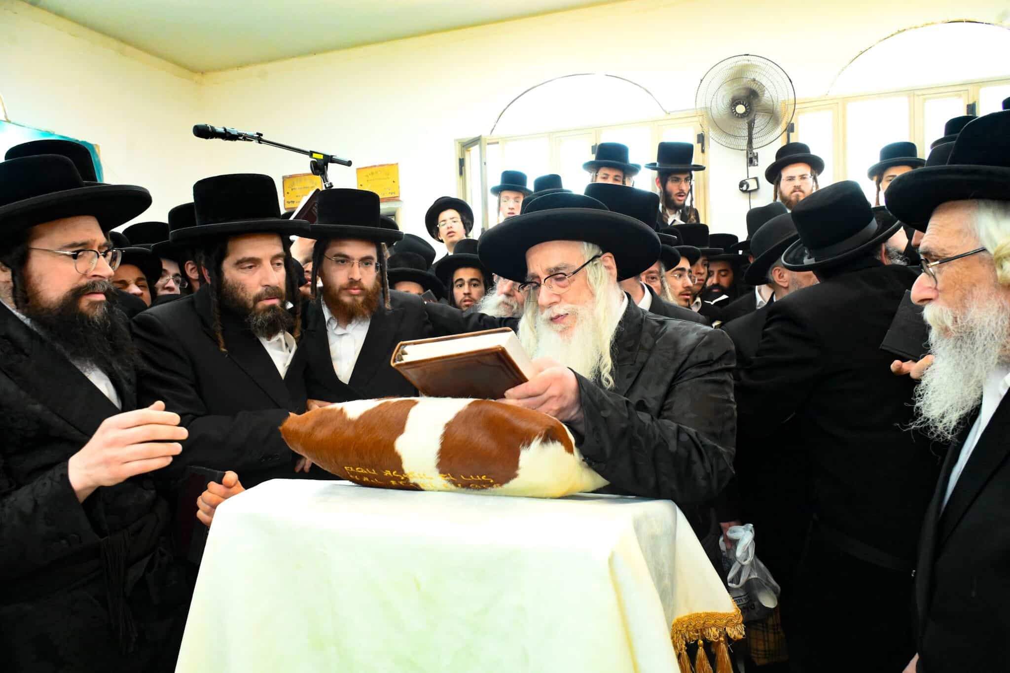 הילולת השפע חיים זי"ע בצל בנו האדמו"ר שליט"א