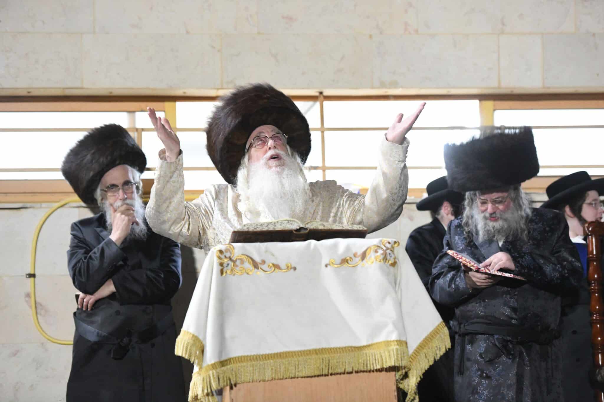 הילולת השפע חיים זי"ע בצל בנו האדמו"ר שליט"א