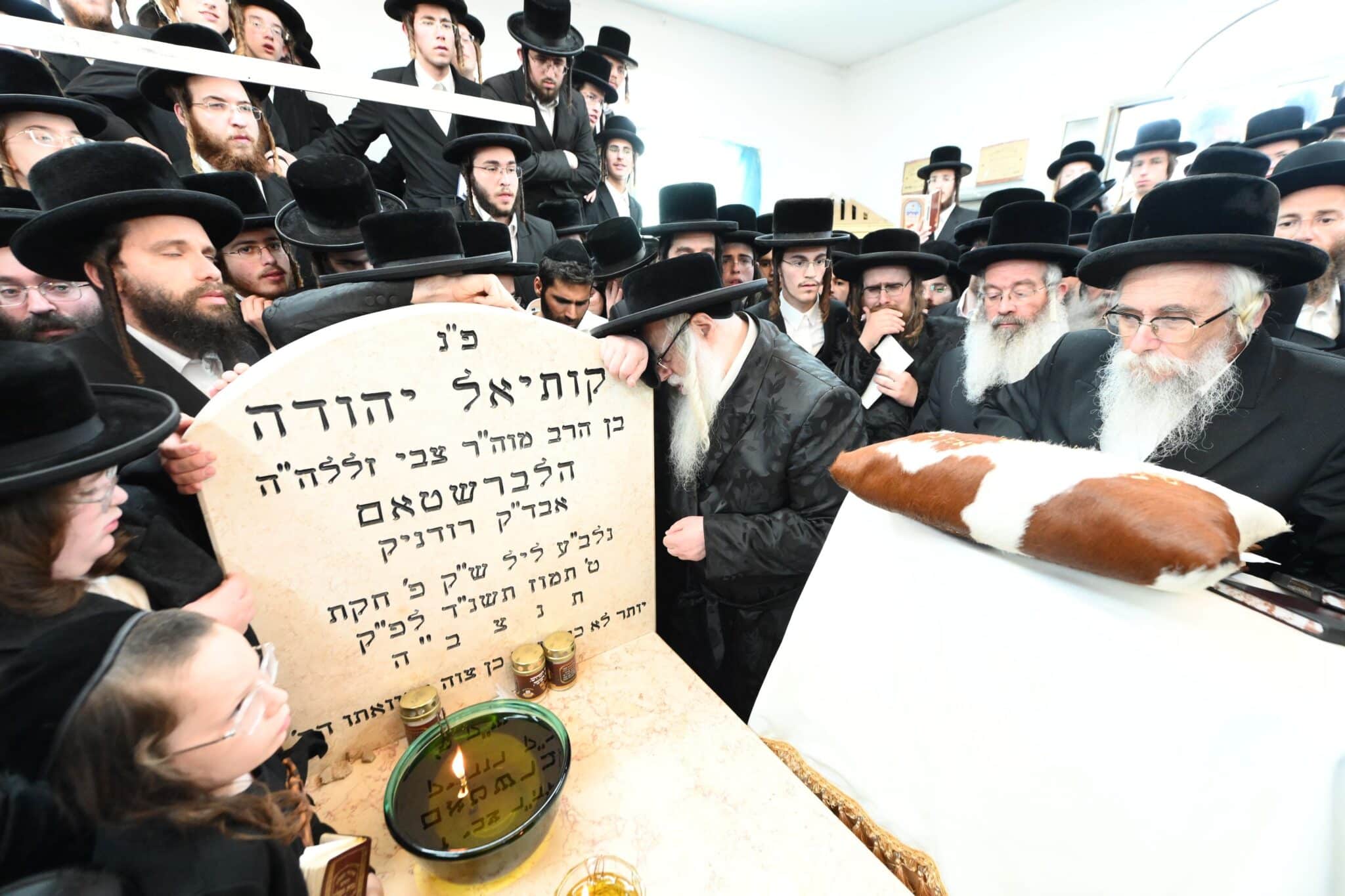 הילולת השפע חיים זי"ע בצל בנו האדמו"ר שליט"א