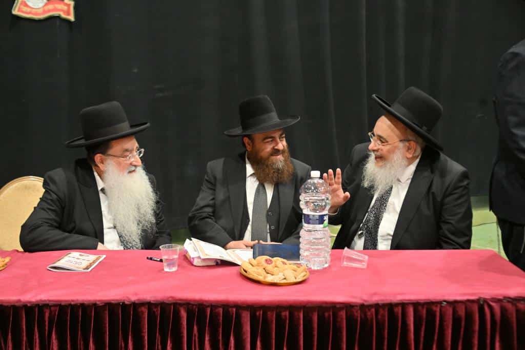 בת"ת 'תורת יעקב' חגגו 'חומש סעודה' בפאר והדר