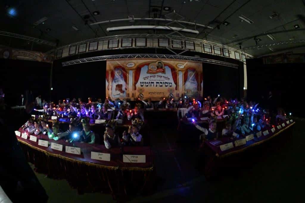 בת"ת 'תורת יעקב' חגגו 'חומש סעודה' בפאר והדר