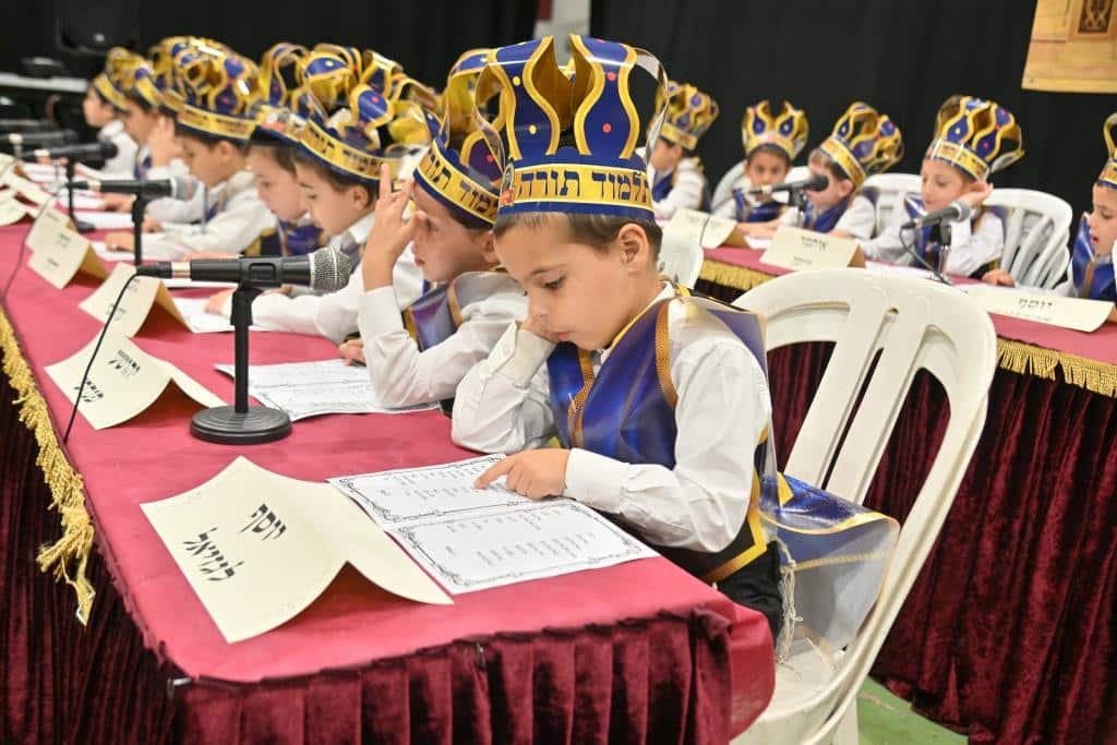 בת"ת 'תורת יעקב' חגגו 'חומש סעודה' בפאר והדר