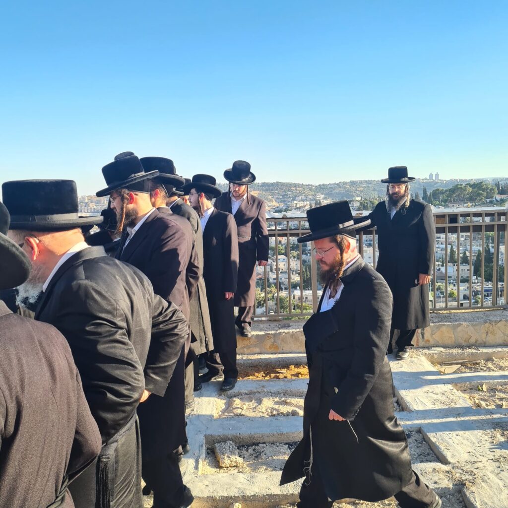 הלווית גאב"ד ביקאווסק זצ"ל