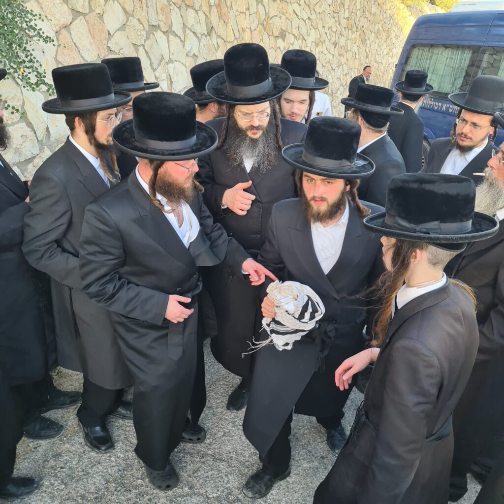 הלווית גאב"ד ביקאווסק זצ"ל