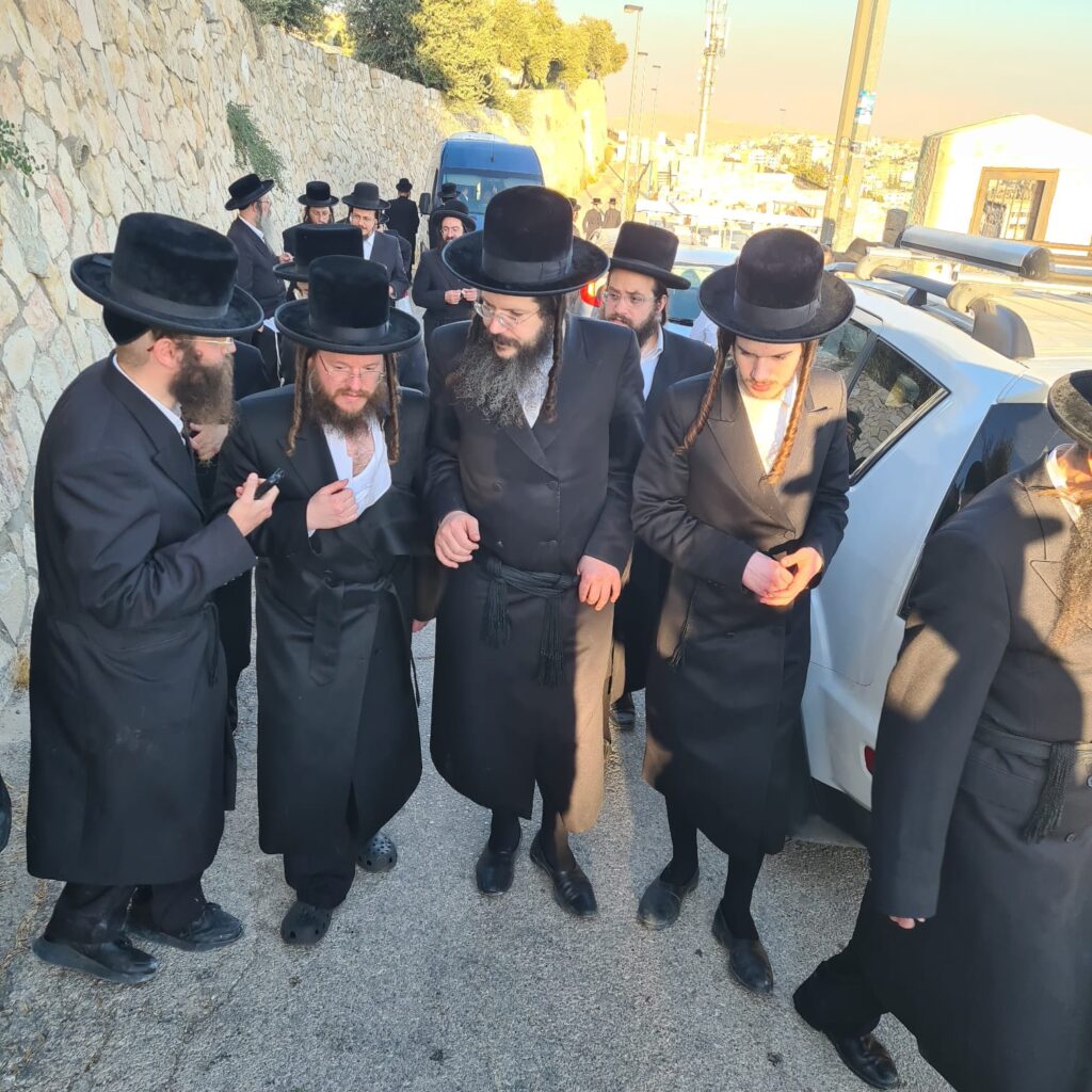 הלווית גאב"ד ביקאווסק זצ"ל