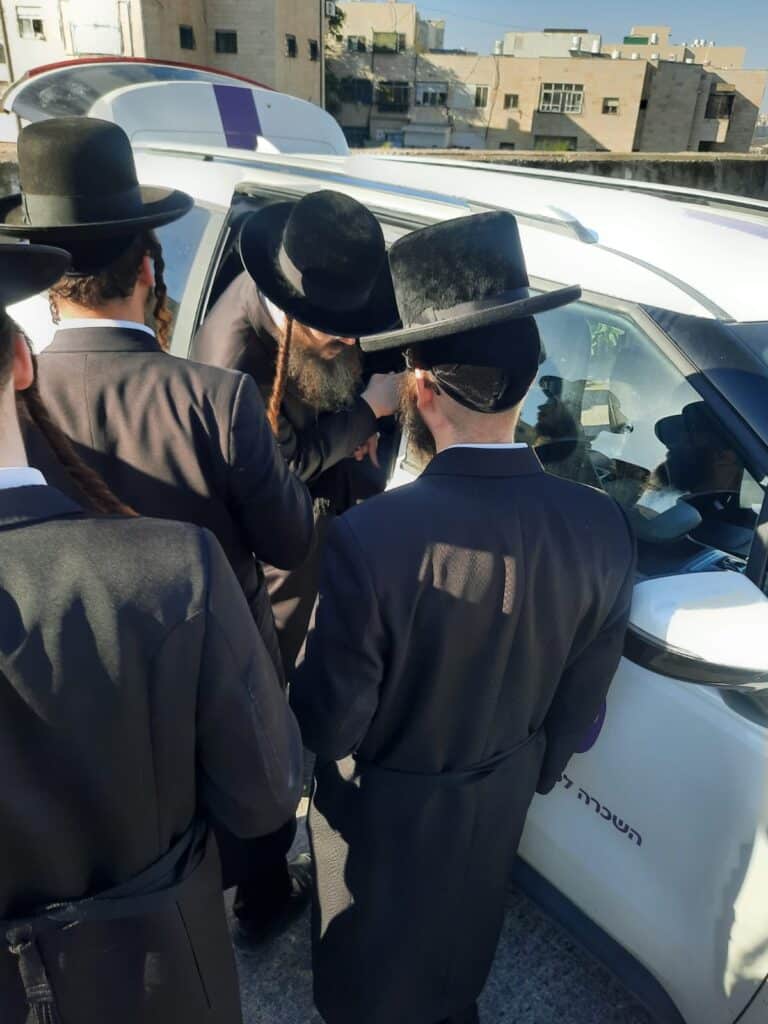 הלווית גאב"ד ביקאווסק זצ"ל