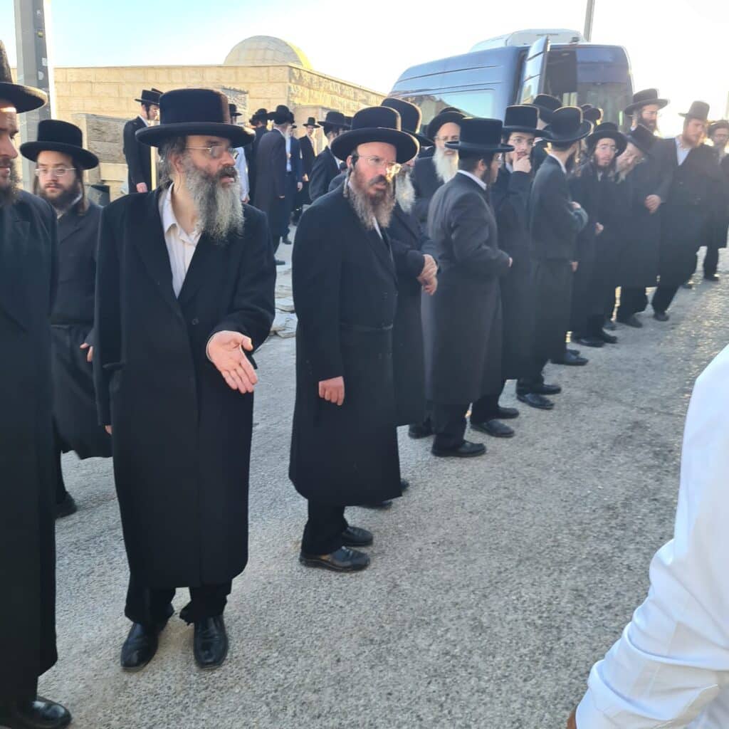 הלווית גאב"ד ביקאווסק זצ"ל