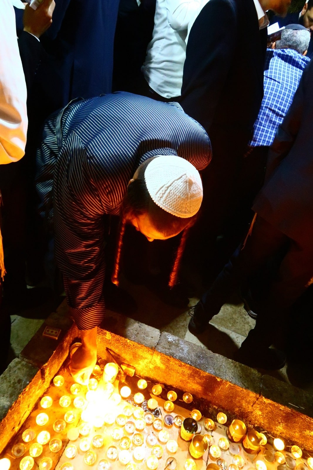 תיעוד: אלפים בציונו הקדוש של פועל הישועות מעגור