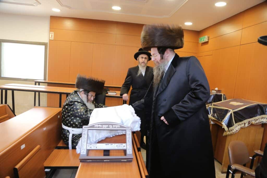 הברית לנכד האדמו"ר מטעמשוואר אלעד