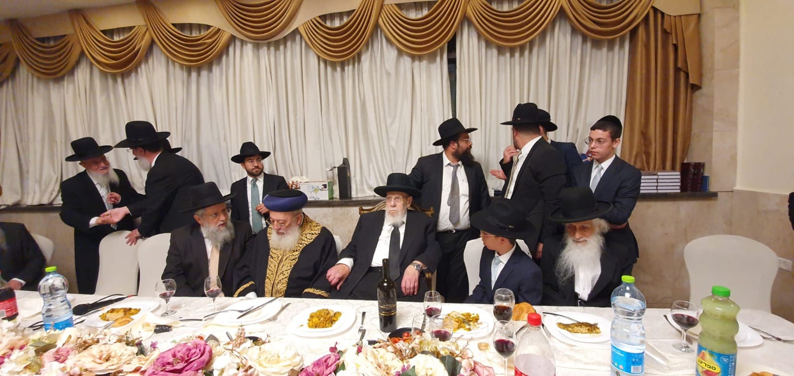 בר מצוה לנין נשיא המועצת וראש הישיבה - גדולי ישראל הגיעו לברך