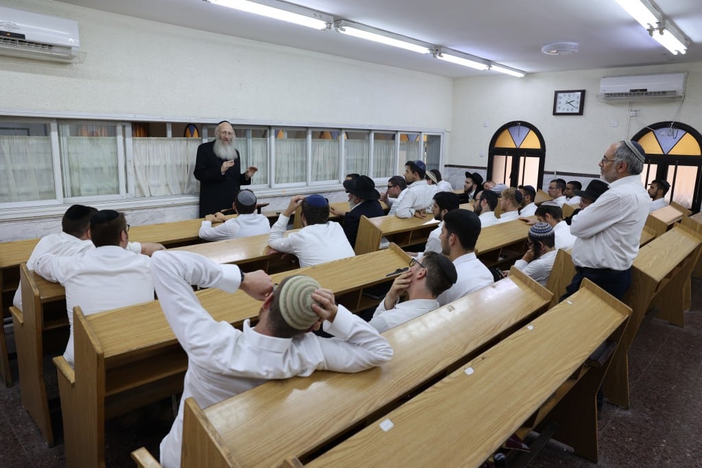 תלמידי 'שובה לדוד' עלו לשיחת חיזוק אצל הגרא"י דינר