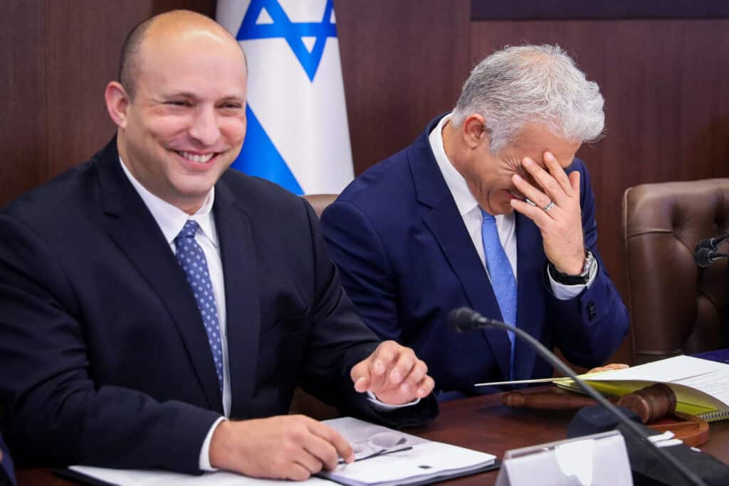 הכל קשור בהכל והמוסר הכפול שזועק | אריה זיסמן הכל קשור בהכל והמוסר הכפול שזועק | אריה זיסמן