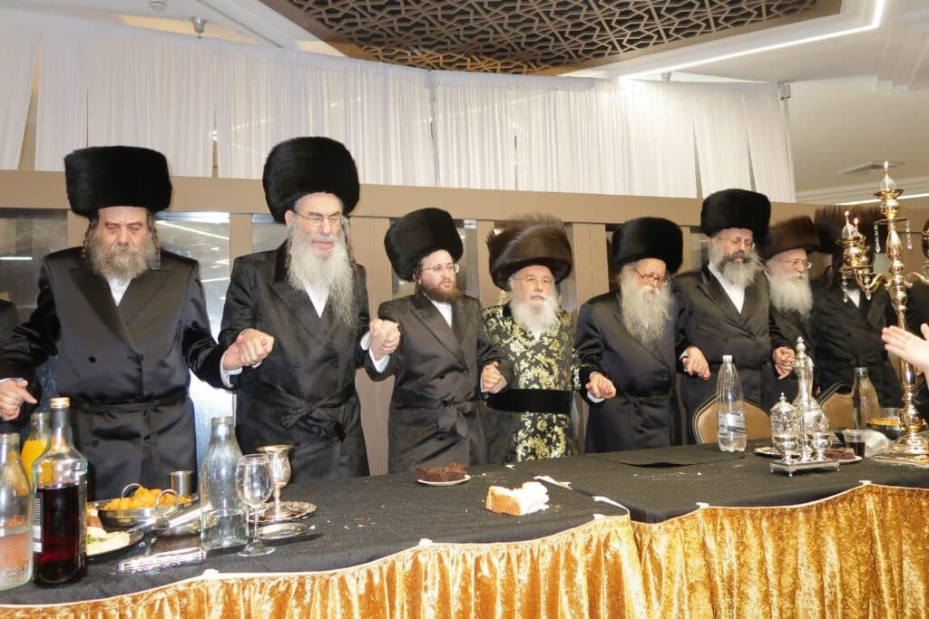 שמחת החתונה בחצרות מישקולץ אלכסנדר