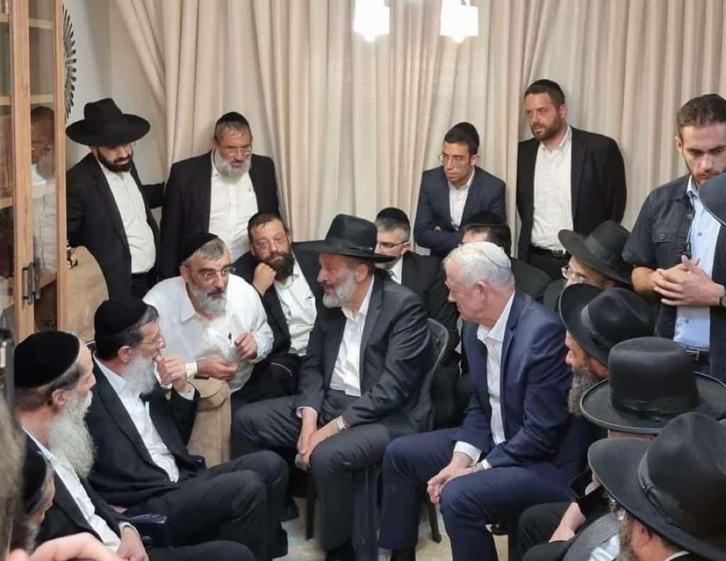 היום הראשון לניחום בבית נשיא המועצת מרן רה"י זצוק"ל