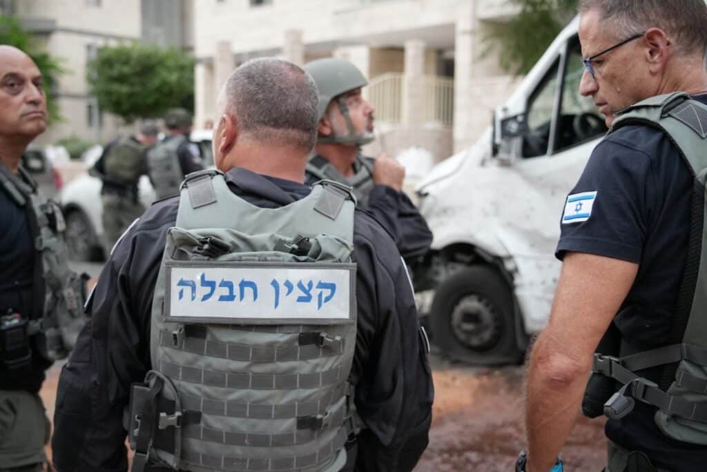 מבצע "עלות השחר": דיווחים מסביב לשעון