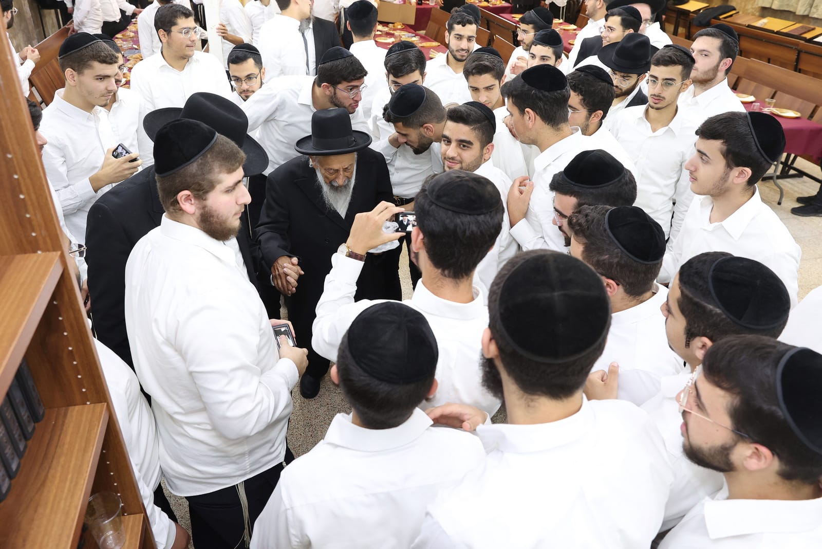 הגר"ש בעדני "הדרך לגדול בתורה היא ע"י חזרה ושינון"