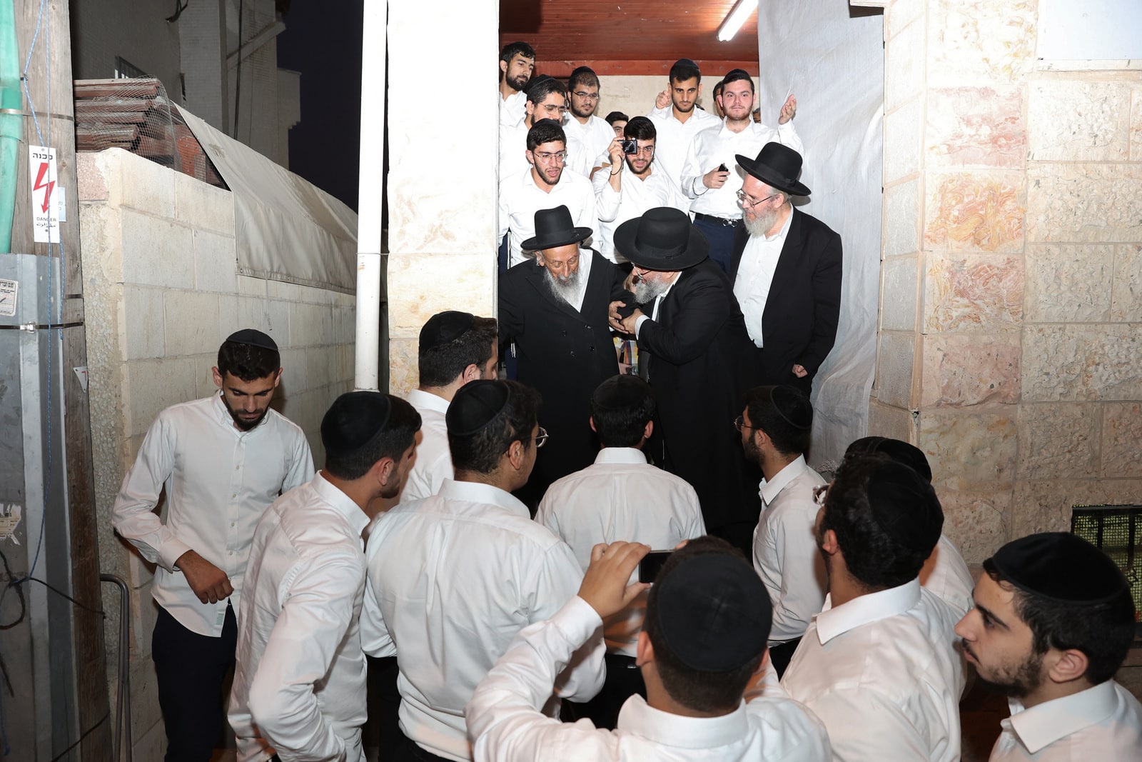 הגר"ש בעדני "הדרך לגדול בתורה היא ע"י חזרה ושינון"