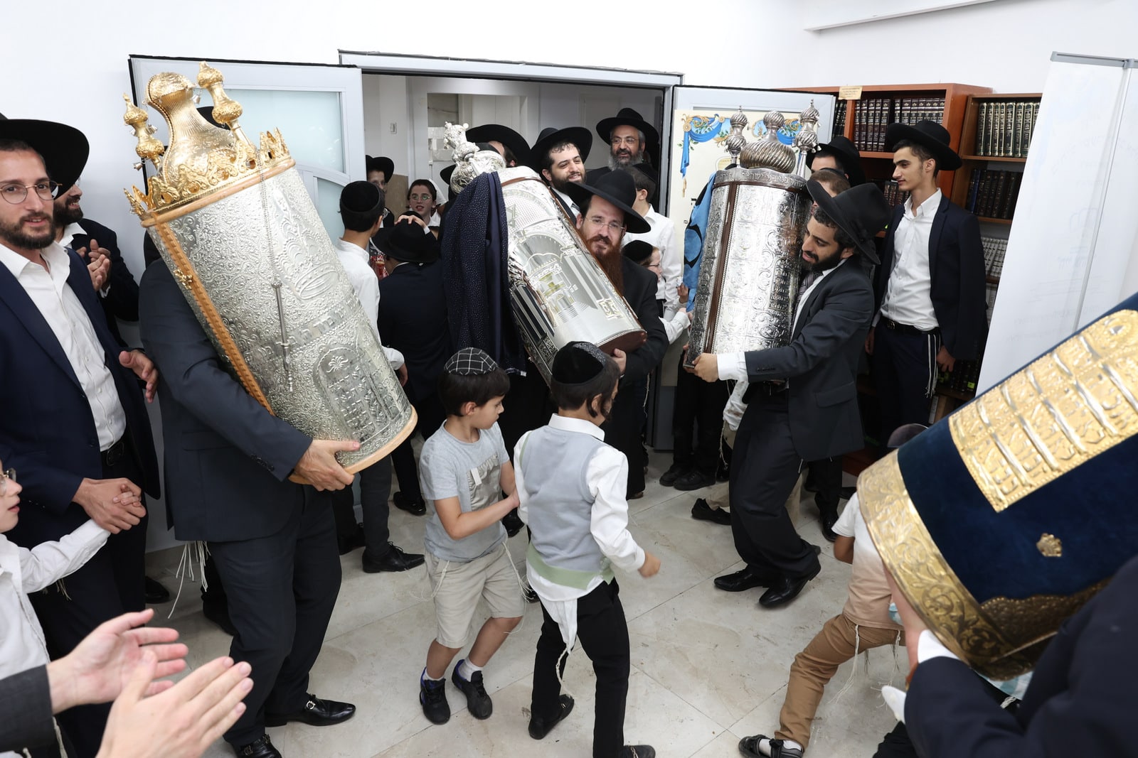 בבני ברק חגגו חנוכת הבית לביהמ"ד של קהילת חיי אהרון