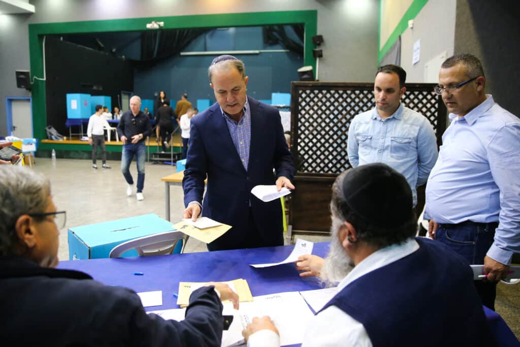 נתניהו חזר בו מקיצור הפז"מ - במחוזות זועמים