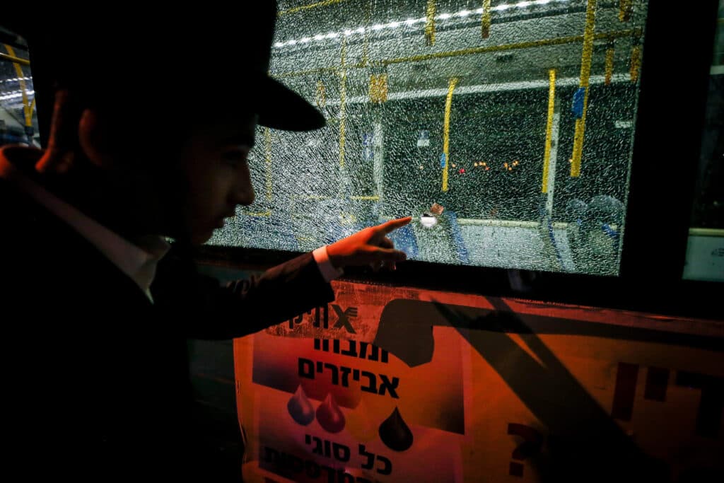 אסיר משוחרר - נחשפו פרטיו של המחבל אמש