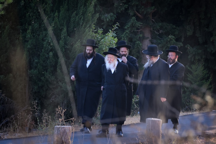 האדמו"ר מגור במנוחה בעיר צפת