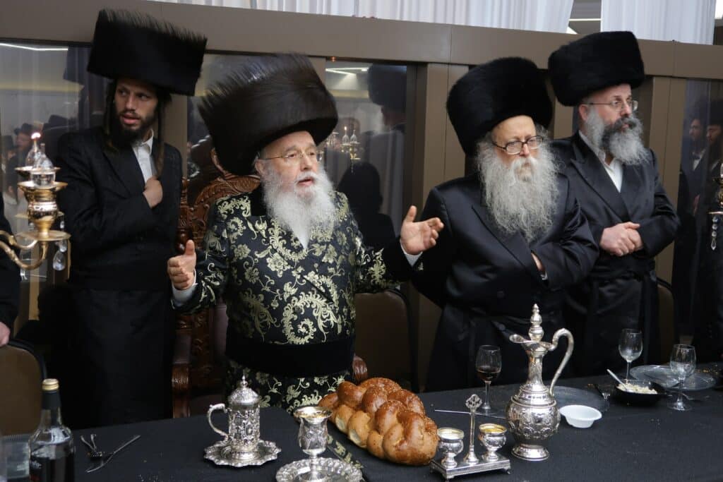 שמחת החתונה בחצרות מישקולץ אלכסנדר