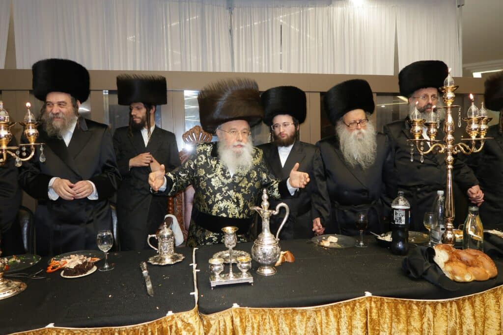 שמחת החתונה בחצרות מישקולץ אלכסנדר