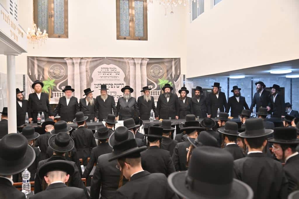 מעמד פתיחת הזמן בהיכל החדש בישיבת סאטמאר בבני ברק