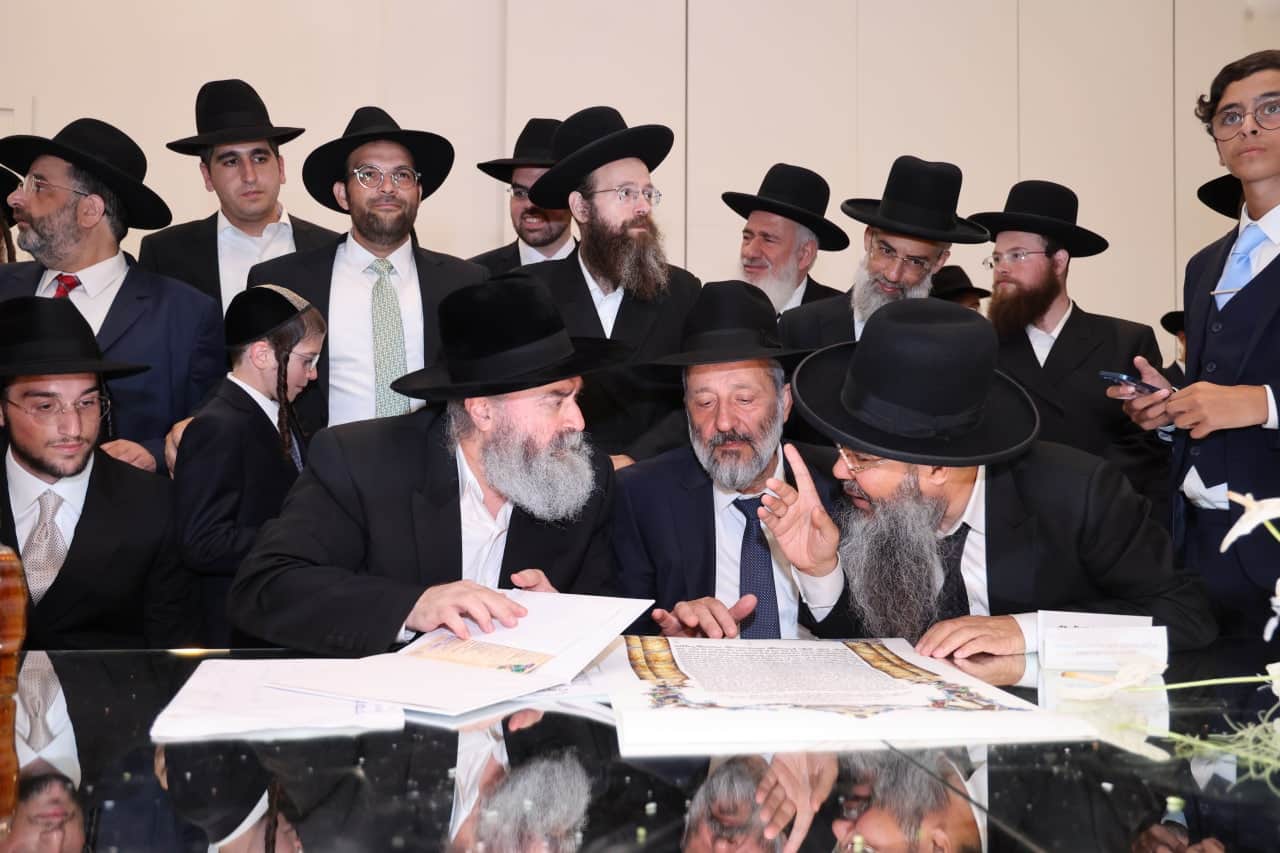 חתונת בנו של האדמו"ר רבי יקותיאל אבוחצירא