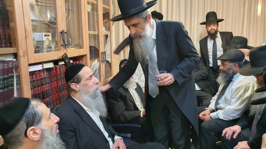 היום הראשון לניחום בבית נשיא המועצת מרן רה"י זצוק"ל