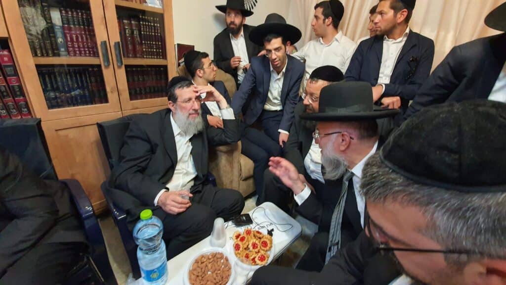 היום הראשון לניחום בבית נשיא המועצת מרן רה"י זצוק"ל