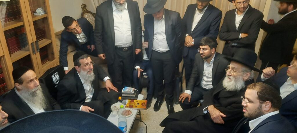 היום הראשון לניחום בבית נשיא המועצת מרן רה"י זצוק"ל