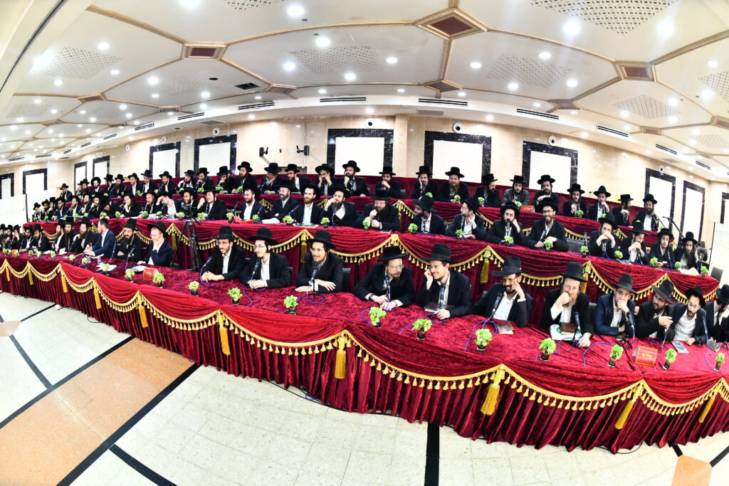 כ-100 מגאוני רשת הכוללים 'ש"ס אידן' השתתפו במבחן פומבי על הש"ס כולו • צפו