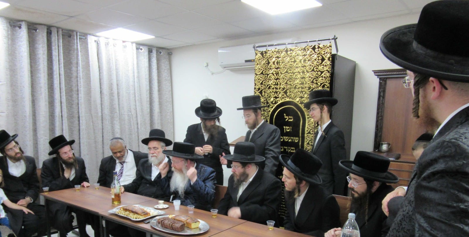 מעמד קביעת מזוזות לישיבת תורת ישראל קרעטשניף קרית גת