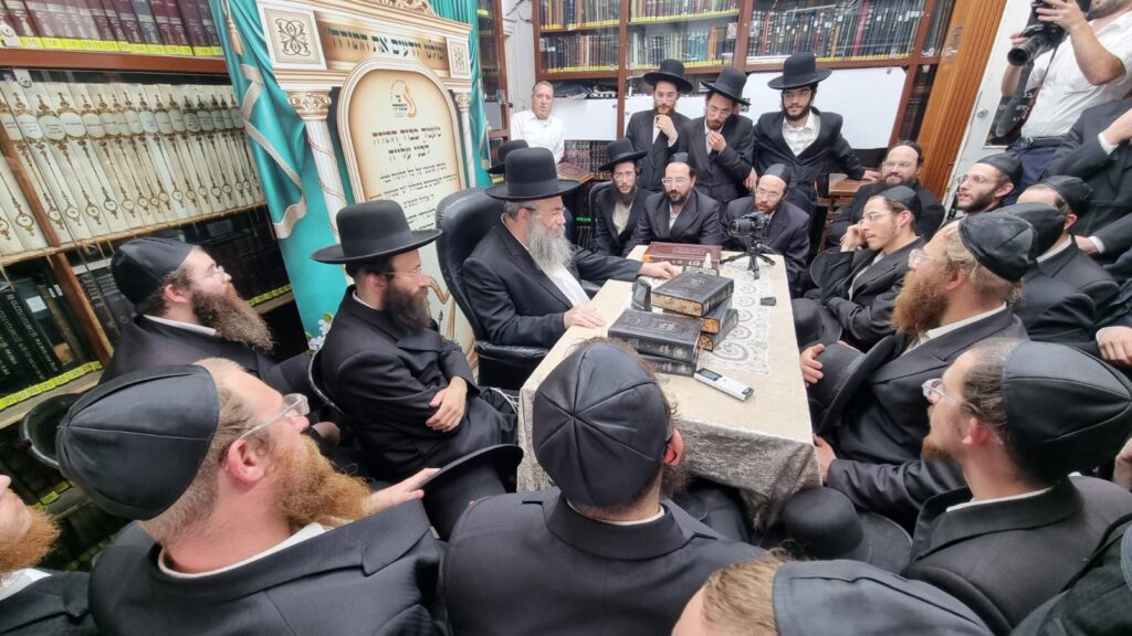 גדולי ישראל נפעמו: "חזרה עטרת יהדות פולין לתפארתה"