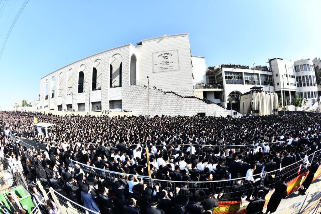 גלריה: רבבות בשמחת בית גור