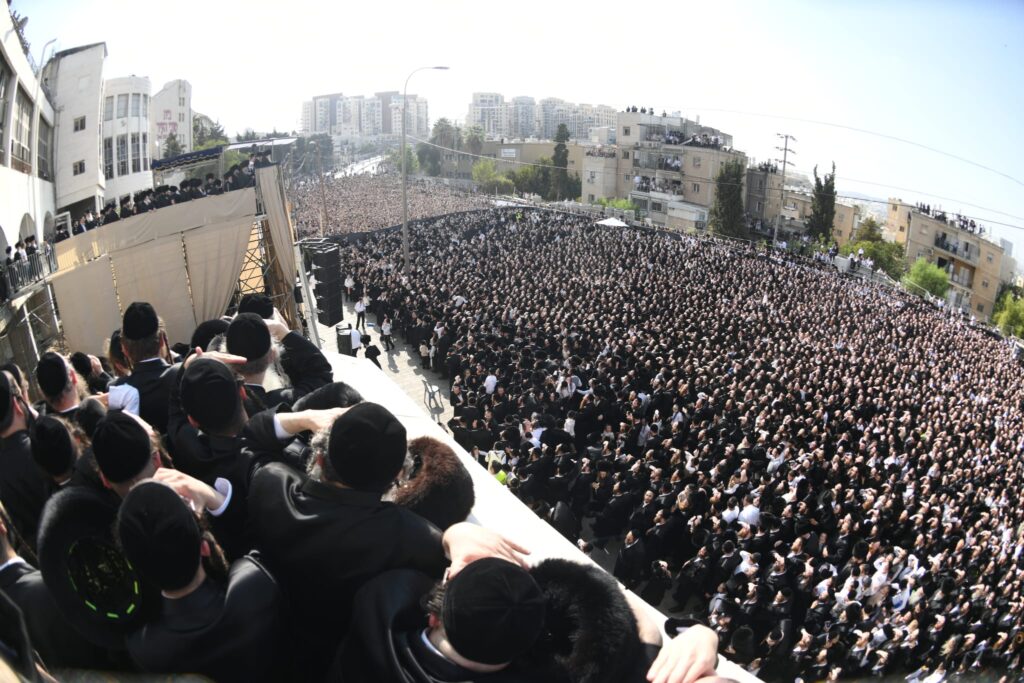 ראשי הישיבות התייצבו בחתונת גור - אחדות של תורה