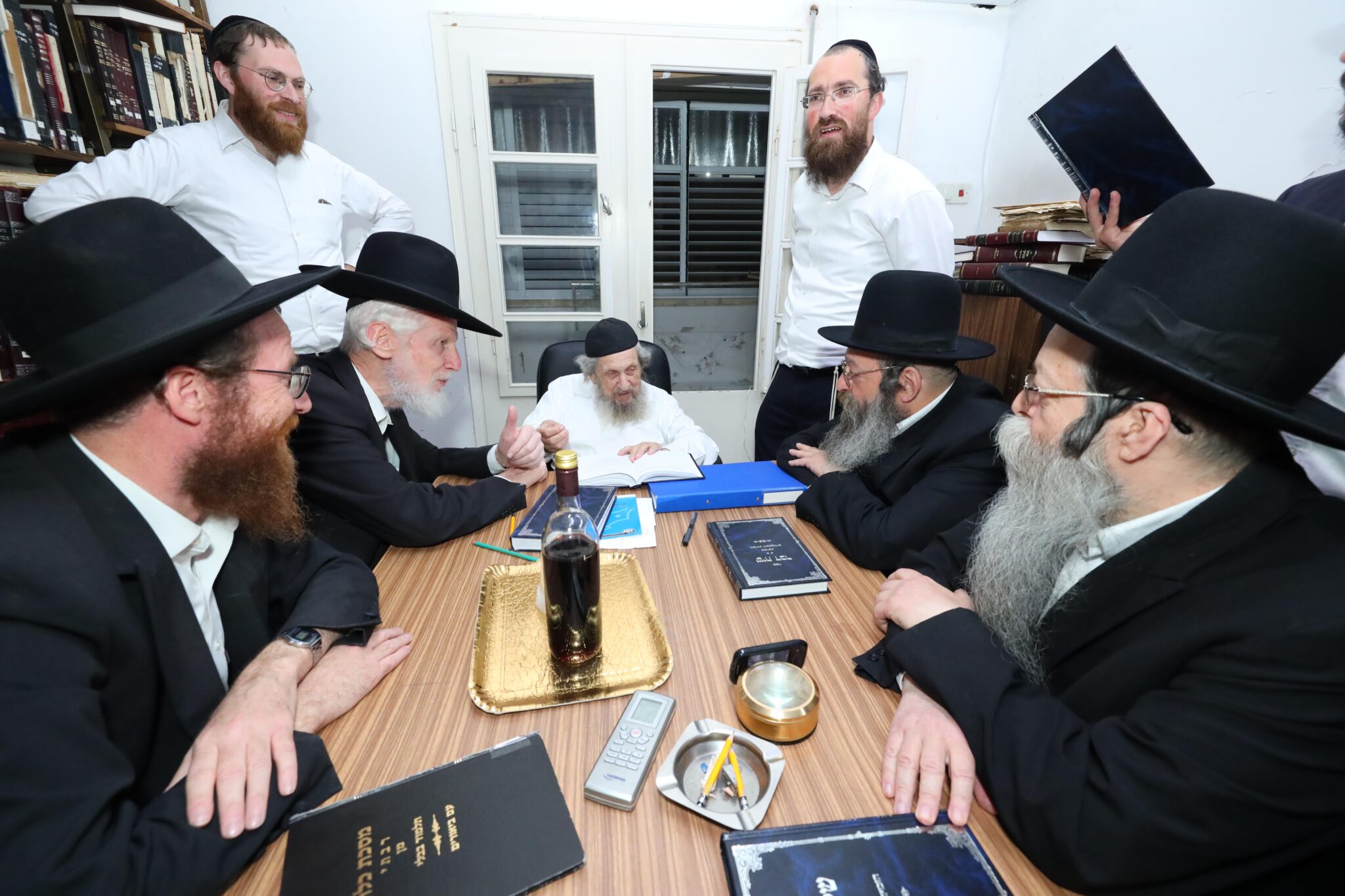 מעמד 'לחיים' לרגל הוצאת הספר 'שיח דבר' ממכתביהם של שר התורה וגאון ישראל