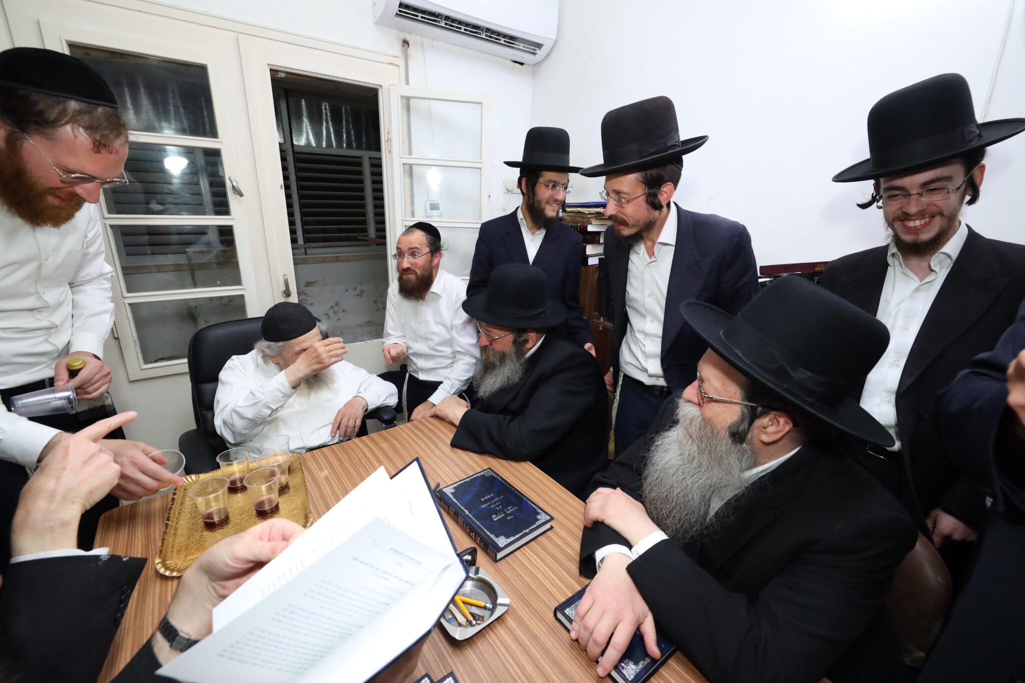 מעמד 'לחיים' לרגל הוצאת הספר 'שיח דבר' ממכתביהם של שר התורה וגאון ישראל