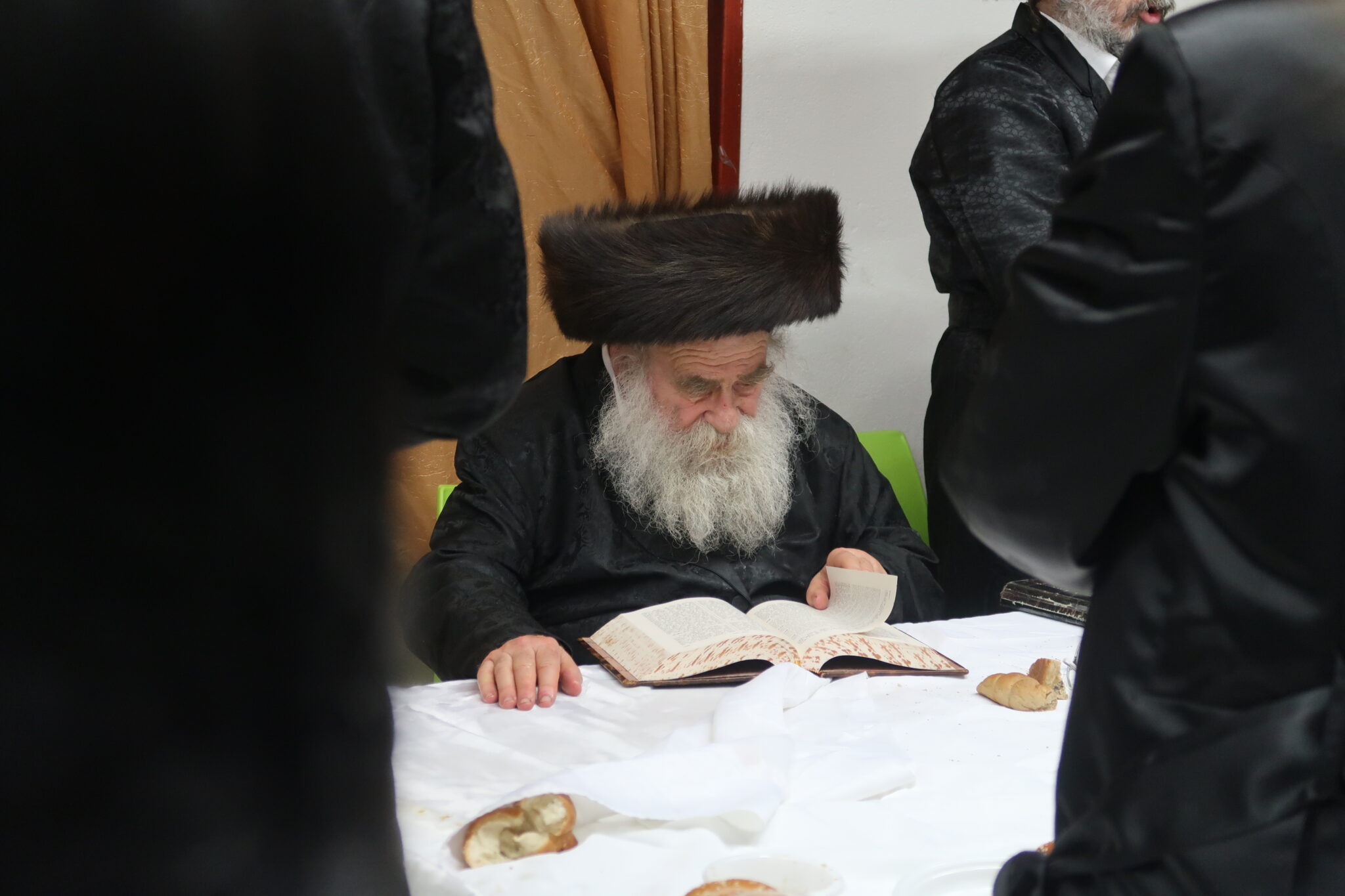 תיעוד: גאב"ד מאקווא בשבת במירון