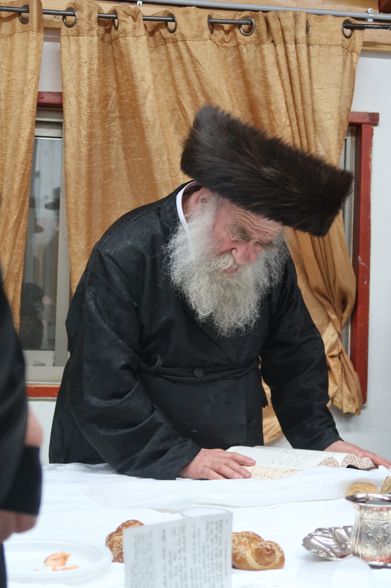 תיעוד: גאב"ד מאקווא בשבת במירון