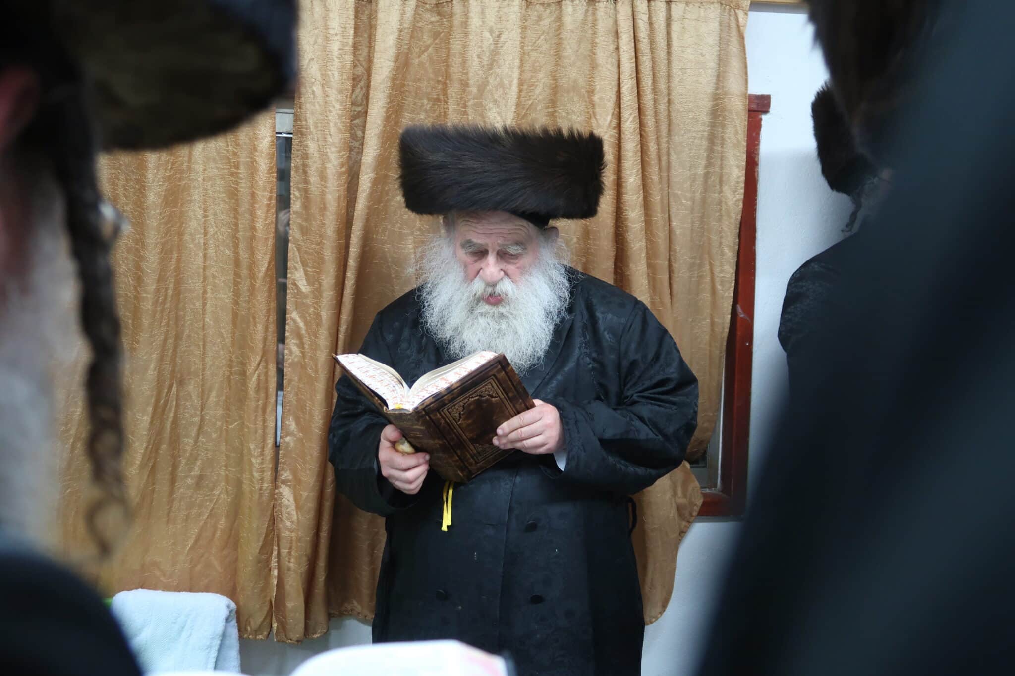 תיעוד: גאב"ד מאקווא בשבת במירון