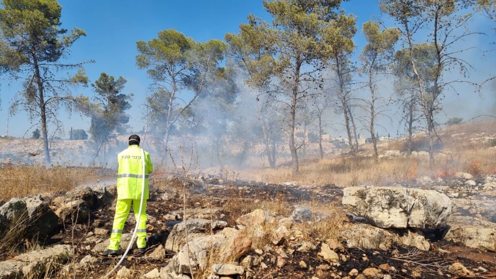 צ'ארלס השלישי הוכרז כמלך בריטניה; מדינות אירופה נגד איראן: "לא רוצה הסכם"