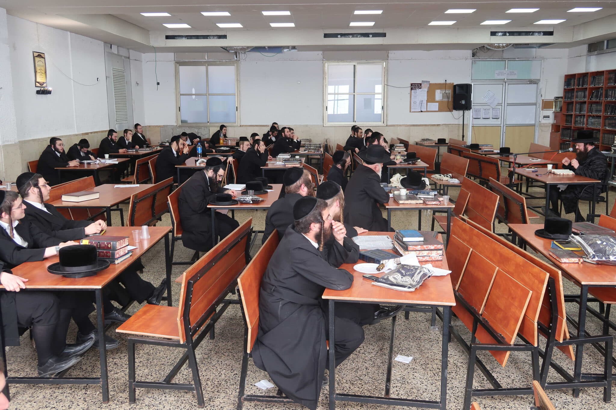 ראש ישיבת פיטסבורג בשיחת חיזוק לקראת הימים הנוראים • גלריה