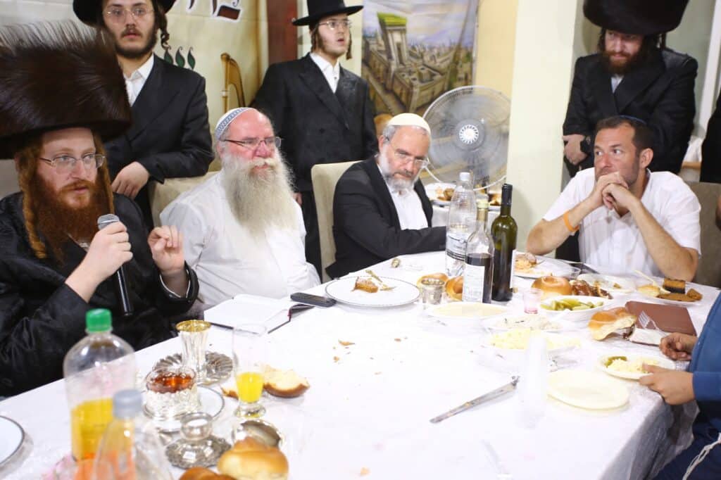 מנטילת לולב עד קול 'מבשר'