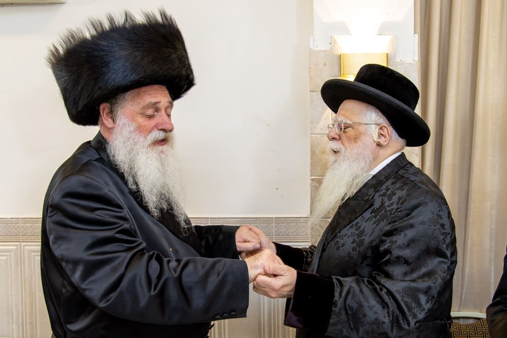 אדמו"רים ורבנים בבר מצווה לנכד הגר"ש זולדן שליט"א מו"ץ דסערט ויז'ניץ